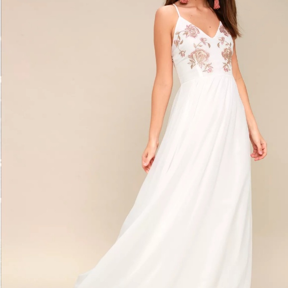 LULU'S PINK AND WHITE EMBROIDERED MAXI DRESS - Picture 2 of 8